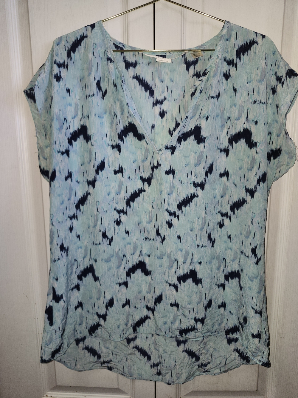 Max Studio Light Blue and Navy V-Neck Patterned Blouse